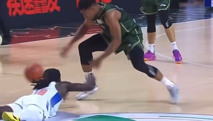 世界杯官方平台入口-新疆领先9分却输球！格兰需警惕哈里斯+西尔扎提+吴冠希隐患！